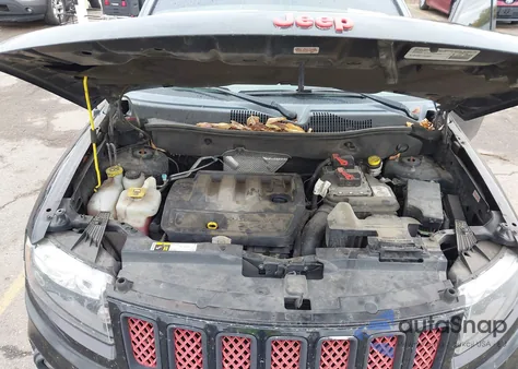 2015 Jeep Compass Sport z USA, uszkodzony, nr VIN 1C4NJDBB7FD153680